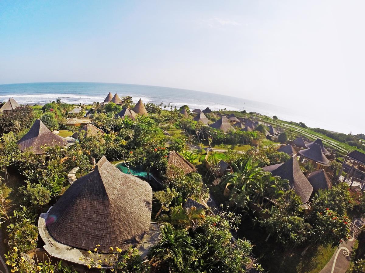 Hotel Wakagangga Selemadeg Esterno foto