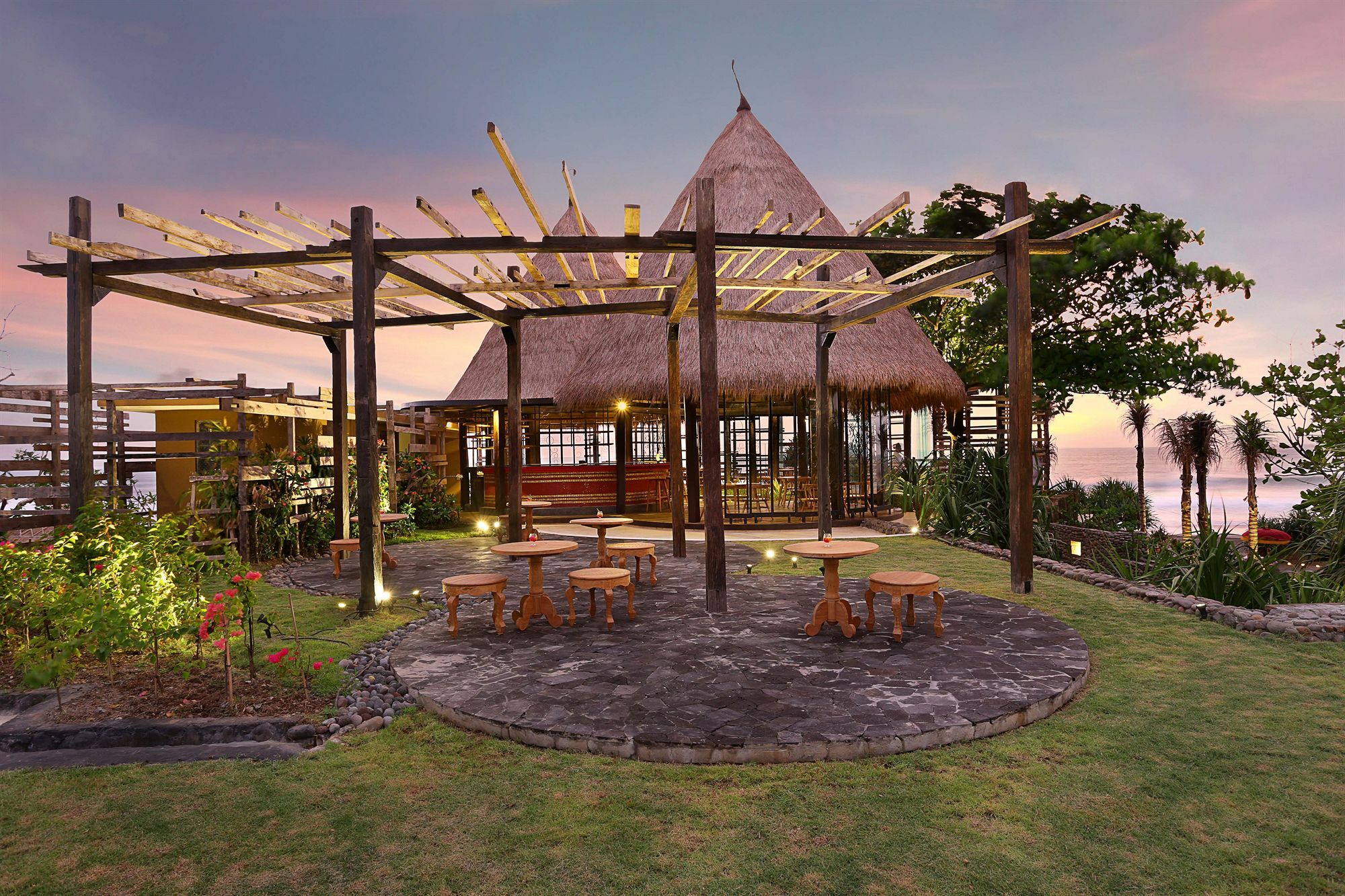 Hotel Wakagangga Selemadeg Esterno foto