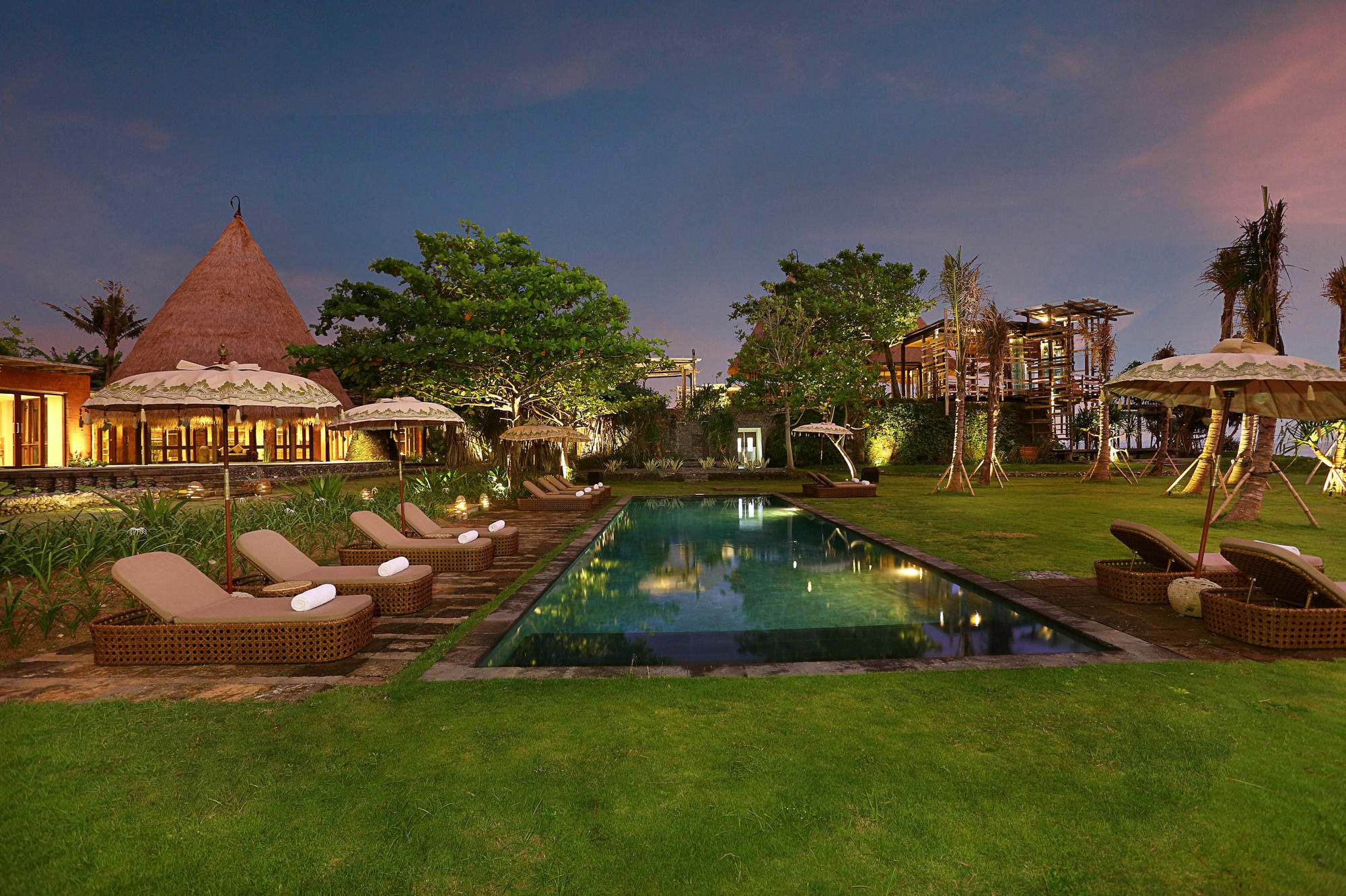 Hotel Wakagangga Selemadeg Esterno foto